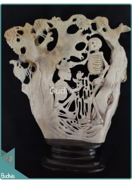 wholesale A Lovely Couple Skeleton Under The Tree Bone Carving Ornament, Home Decoration
