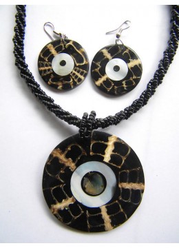 wholesale Necklace Seashell Pendant Set Made in Bali, Costume Jewellery