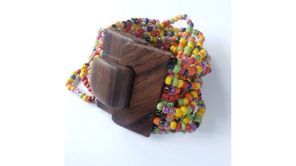 Beaded Bracelet Wood Buckle