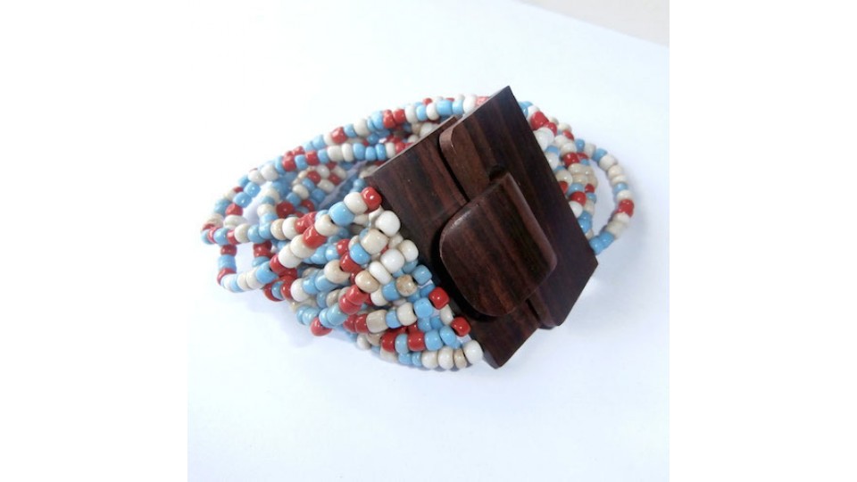 Beaded Bracelet Wood Buckle