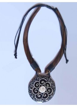 Wooden Choker Pendant Necklace Made In Bali