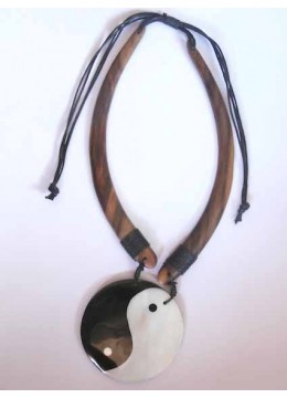 Wooden Necklace Pendant Necklace Factory