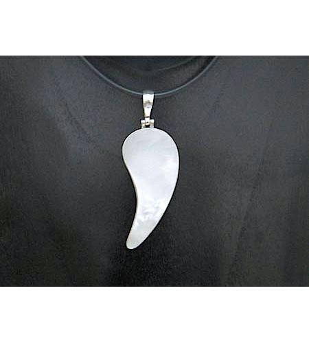 Beautiful Mop Sea Shell Pendant With Sterling Silver Silver 925 From Artisans