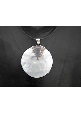 Beautiful Mop Sea Shell Pendant With Sterling Silver Silver 925 From Artisans