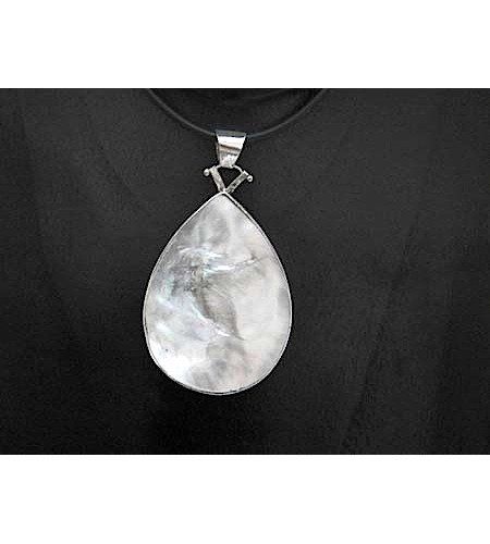 Beautiful Mop Sea Shell Pendant With Sterling Silver Silver 925 From Artisans