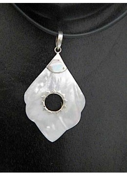 Mop Sea Shell Pendant With Sterling Silver Pendant 925 From Artisans