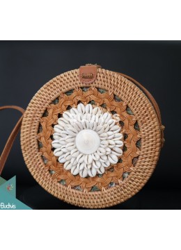 Natural Round Rattan Bag With Shell Decoration And Hand Woven