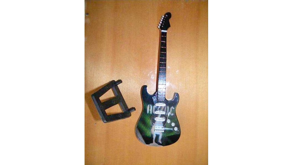 Miniature Guitar Acdc