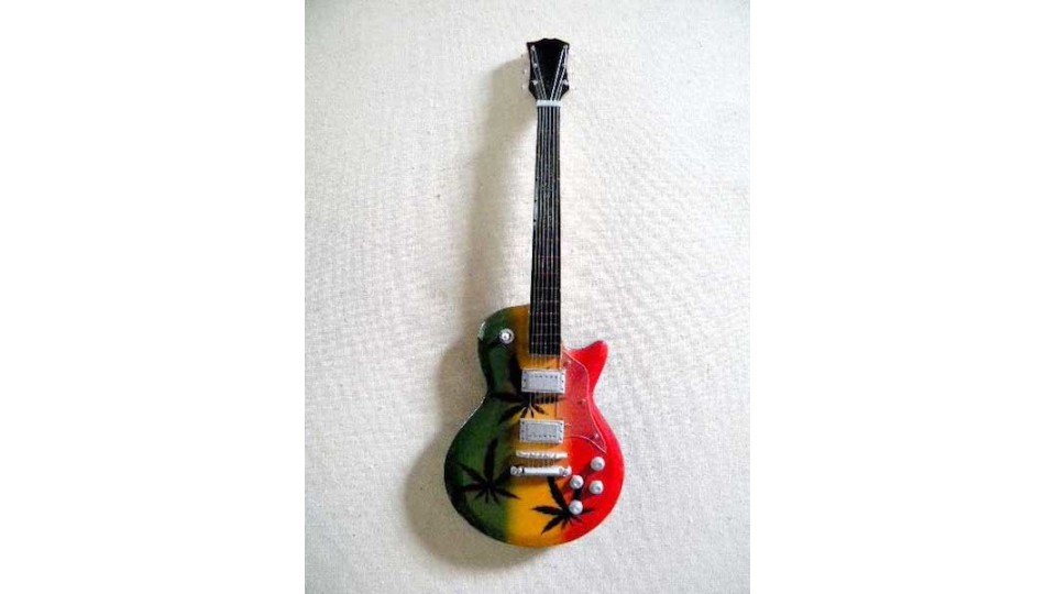 Miniature Guitar Rasta