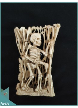 Bone Carved Lonely Skull Ornament