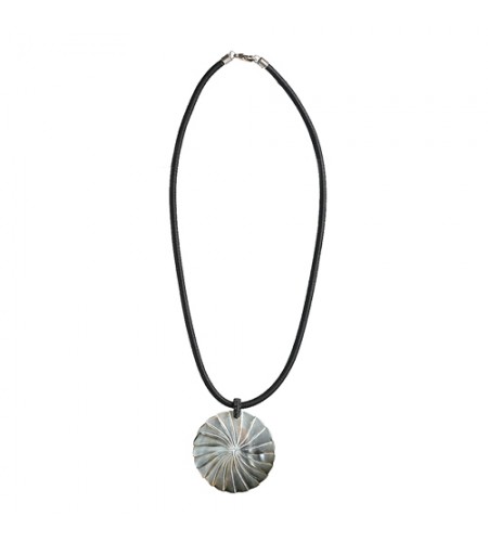 Shell Resin Penden Slide Necklace Latest Model