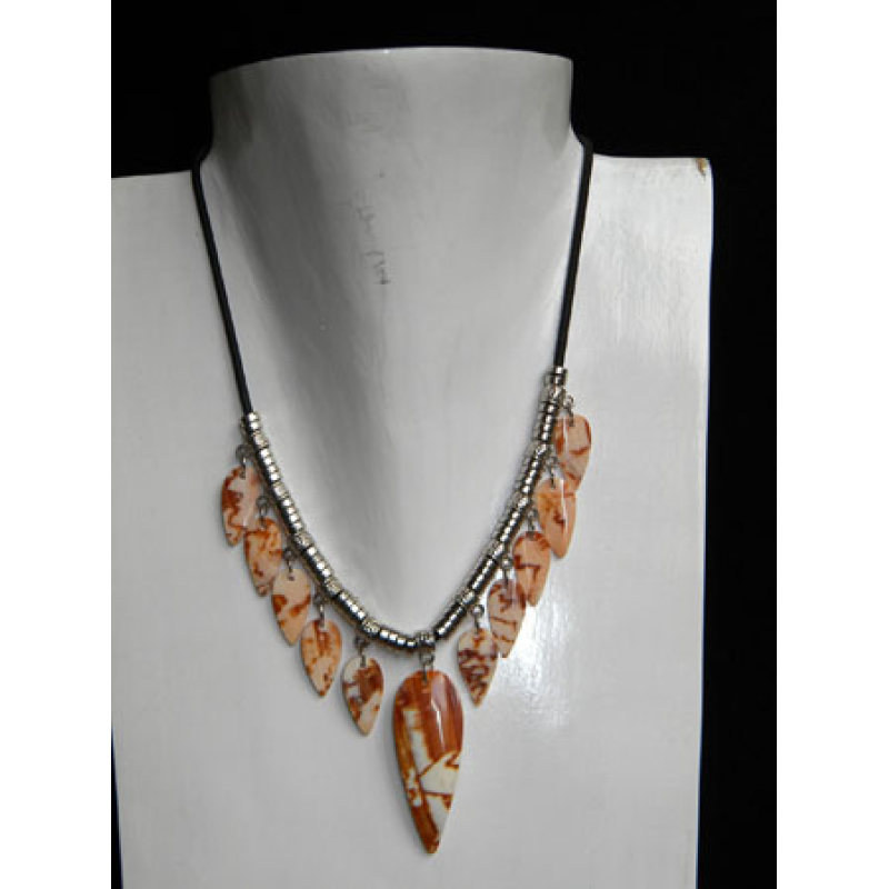 Cut Necklace Pendant Shell Cassandra Bali For Sale