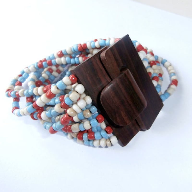 Beaded Bracelet Wood Buckle