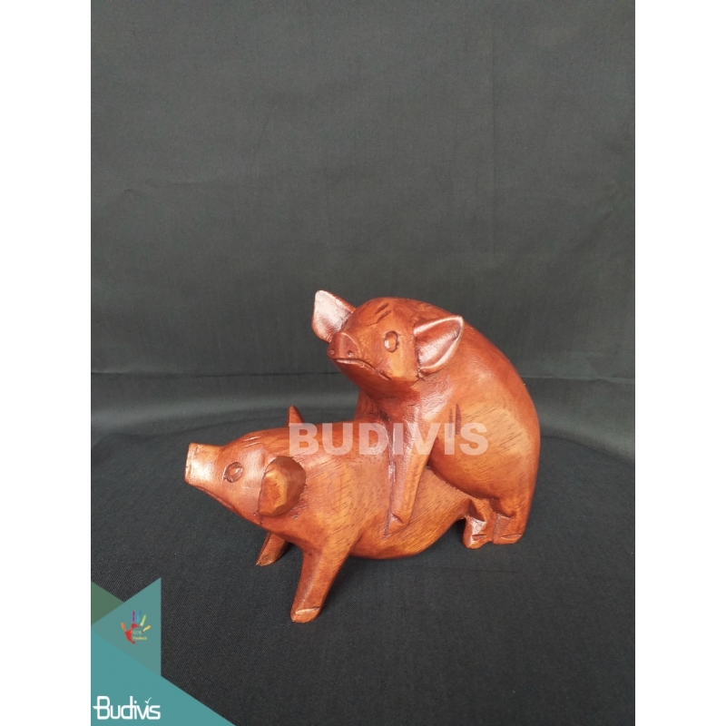 Animal Wood Carving Pig Making Love