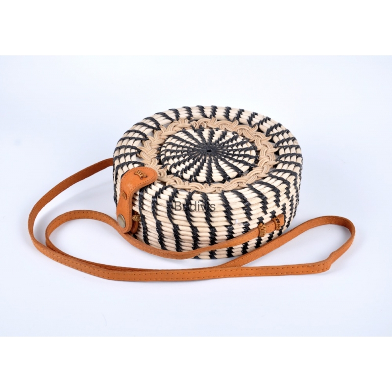 Spot Rattan Bag Spider Web Style