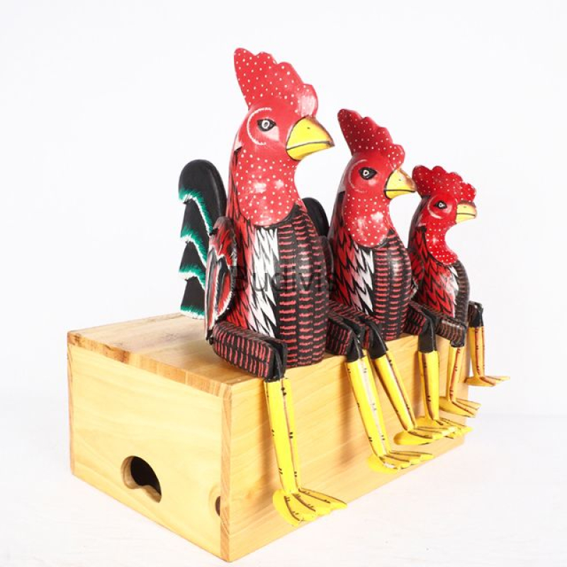 Factory Direct Sale Wooden Statue Animal Model Rooster